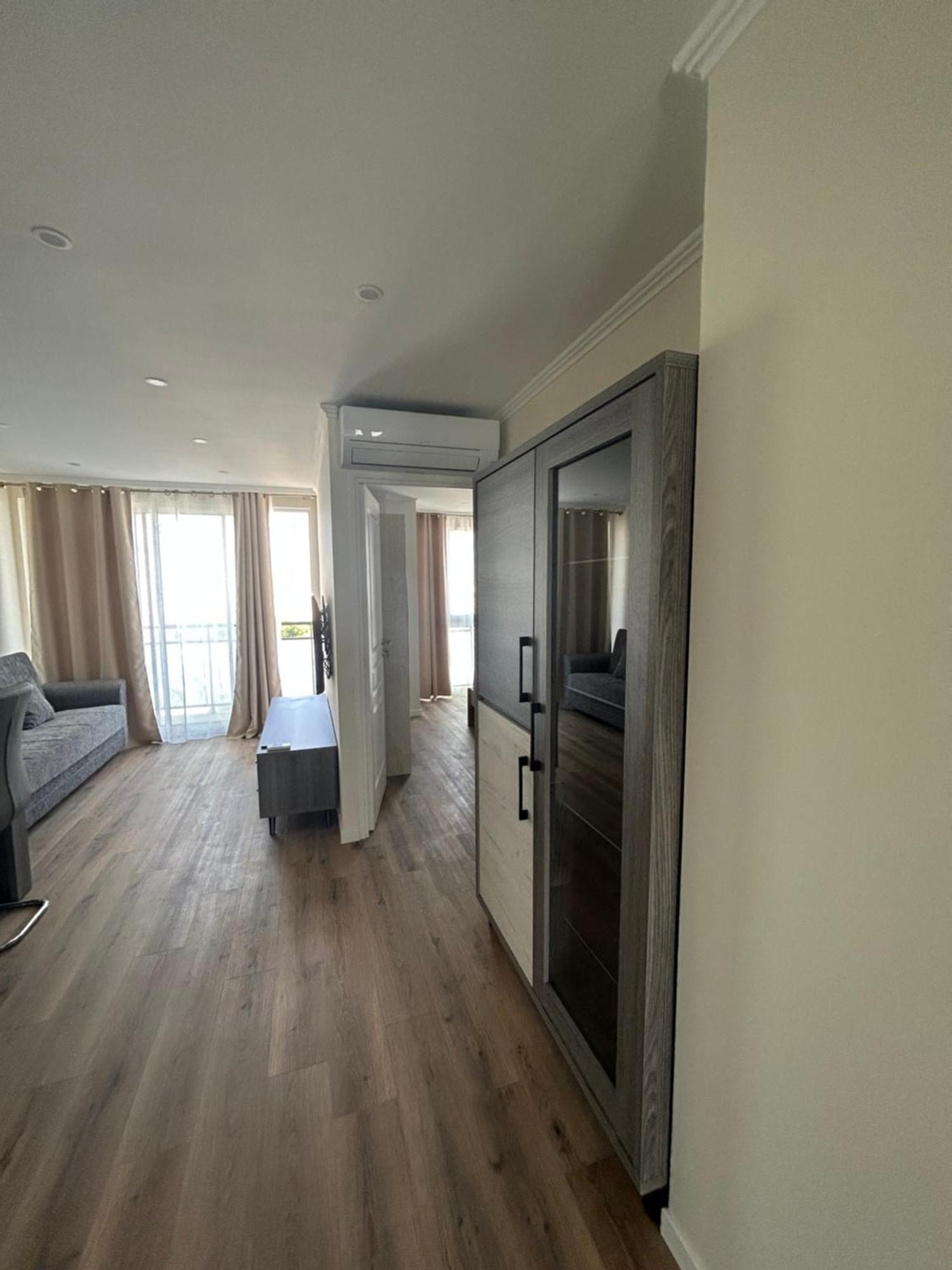 Appartement Plage, Stade Et Parking Prive Dans La